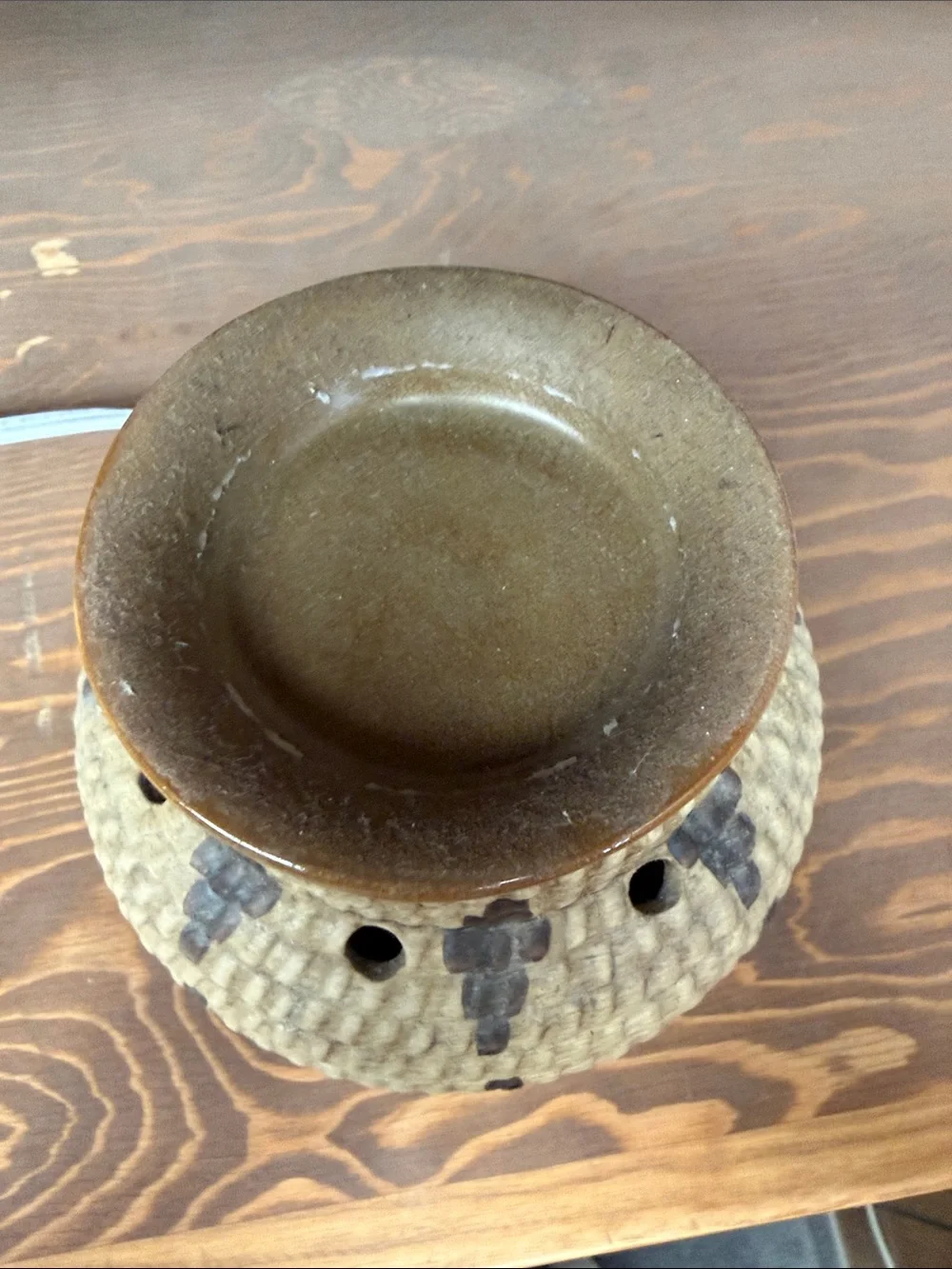 Woven Electric Fragrance Warmer in Natural and Red